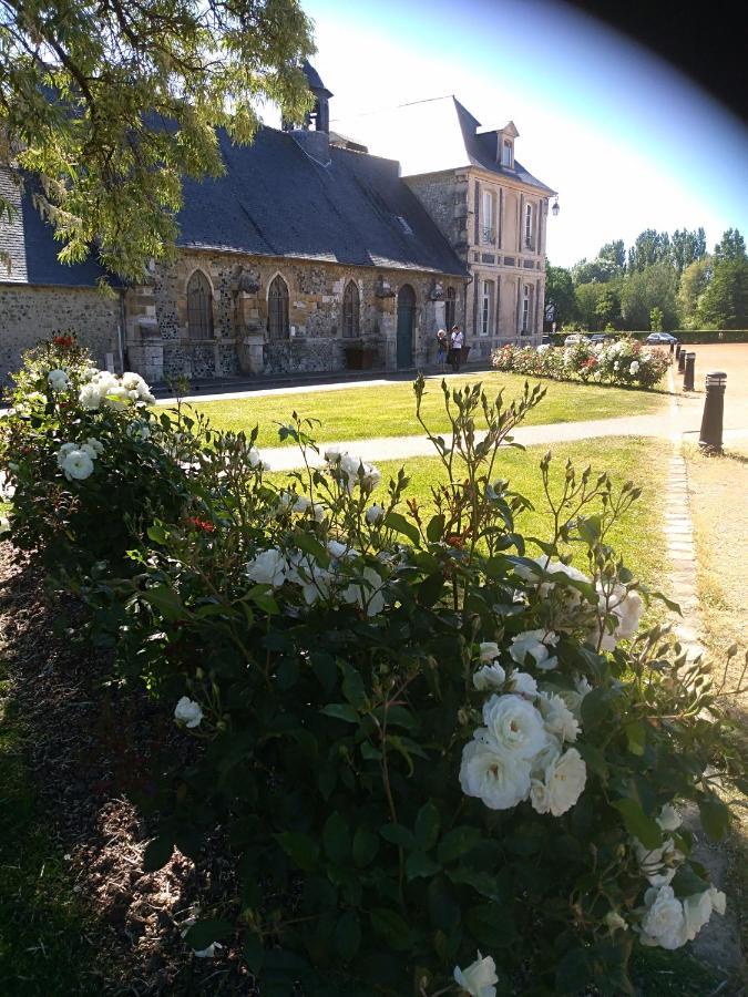 La Maison Du Phare De Honfleur Chambre D Hotes B&B -Jacuzzi - Shabby Chic Buitenkant foto